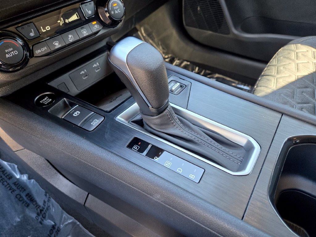 New 2027 Nissan Kicks SV w/ SV Premium Package FWD image 29