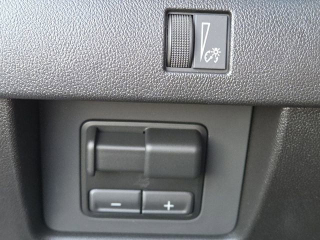 New 2026 GMC Canyon Elevation w/ Convenience Package image 15