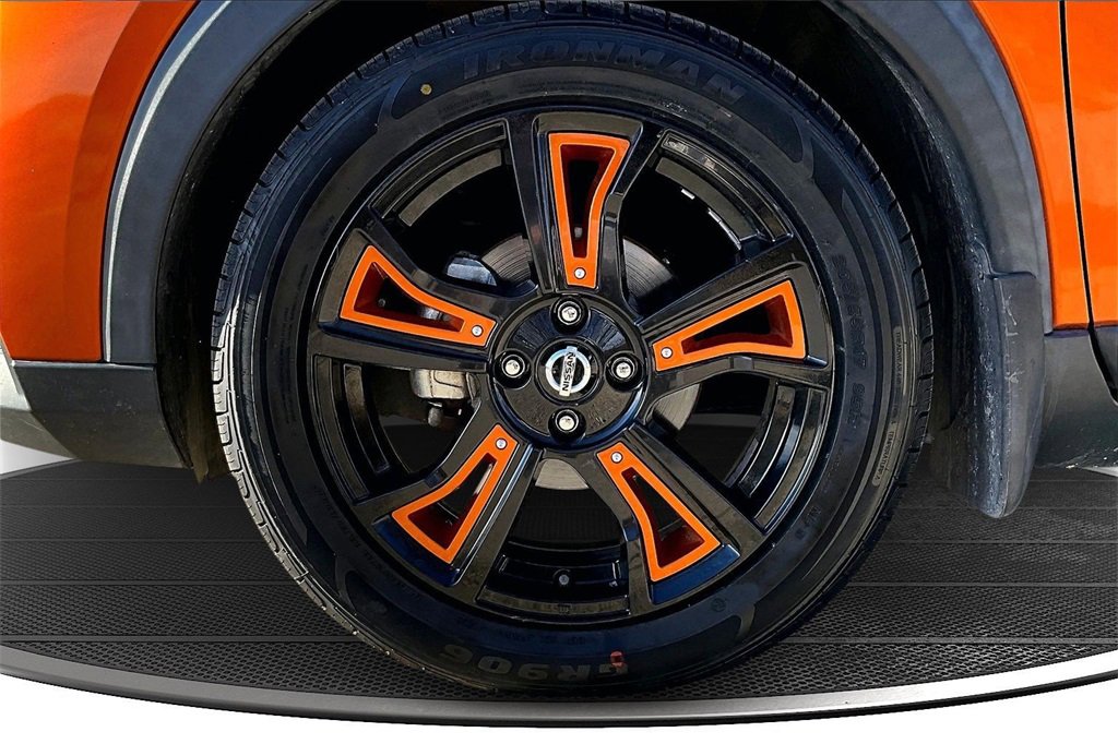 Used 2019 Nissan Kicks SR w/ SR Premium Package image 31