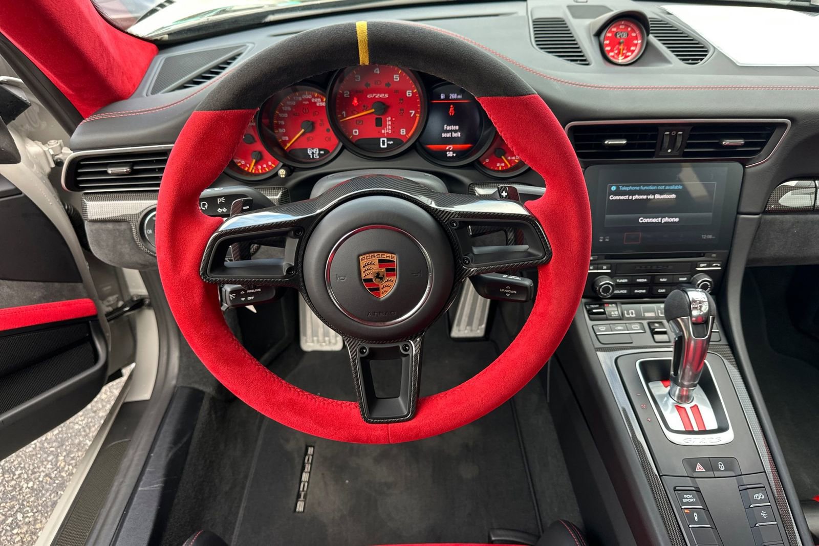 Used 2018 Porsche 911 GT2 RS image 15