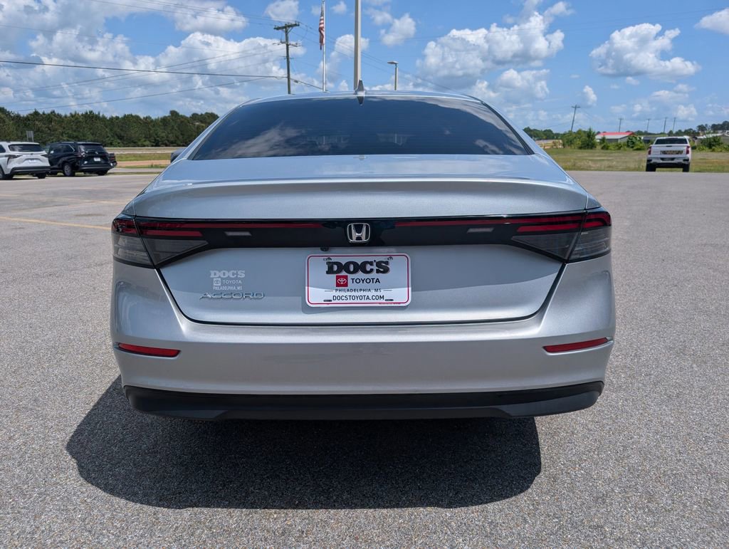 Used 2024 Honda Accord EX image 4