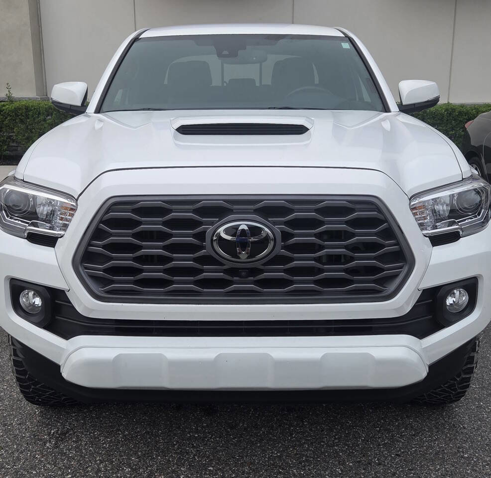 Used 2023 Toyota Tacoma TRD Sport w/ Advanced Technology Package image 14