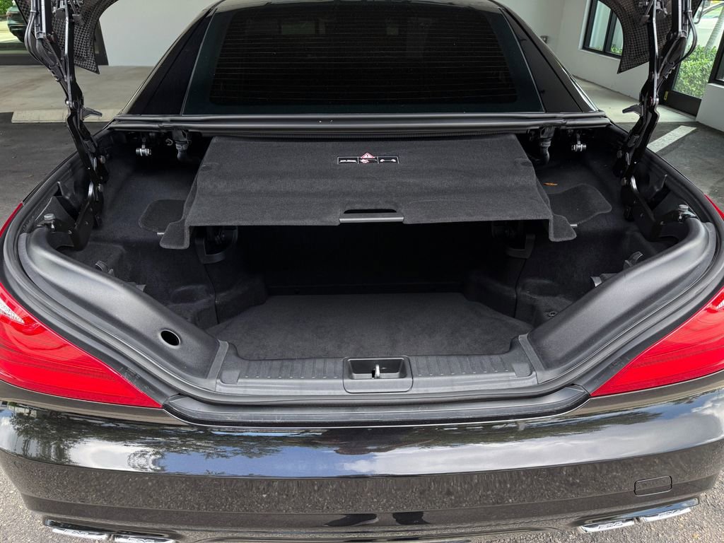 Used 2014 Mercedes-Benz SL 63 AMG image 33
