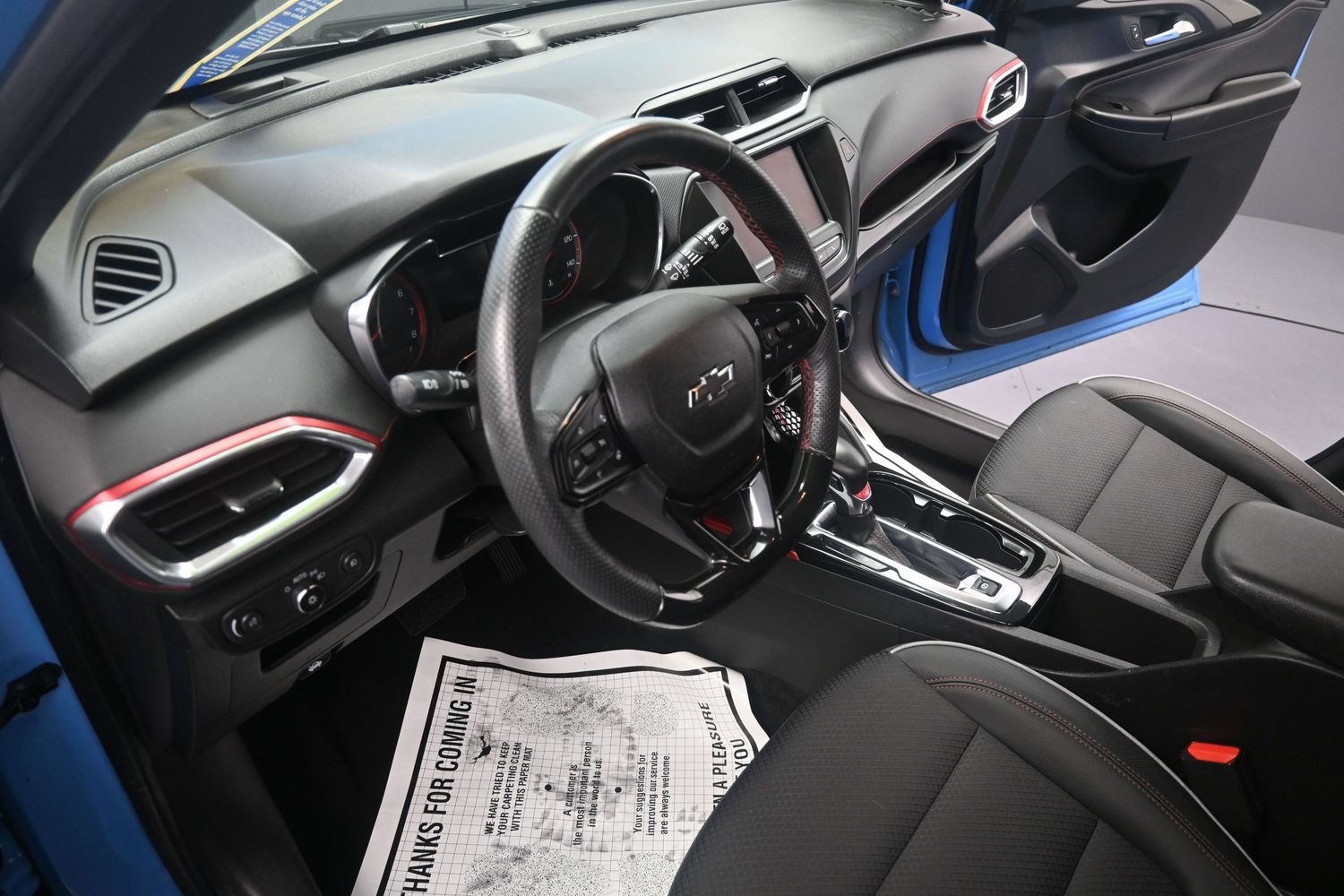 Used 2023 Chevrolet TrailBlazer RS AWD/4WD image 19