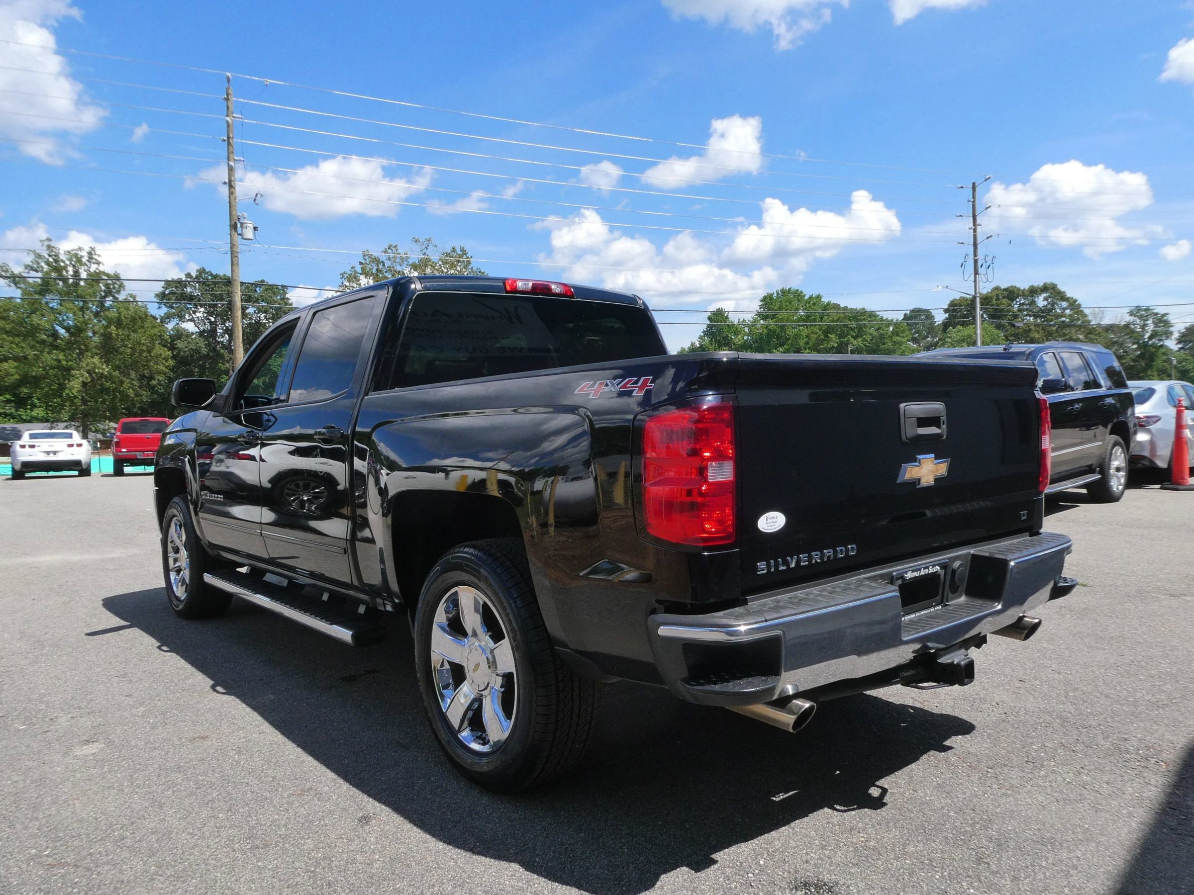 Used 2016 Chevrolet Silverado 1500 LT AWD/4WD image 8