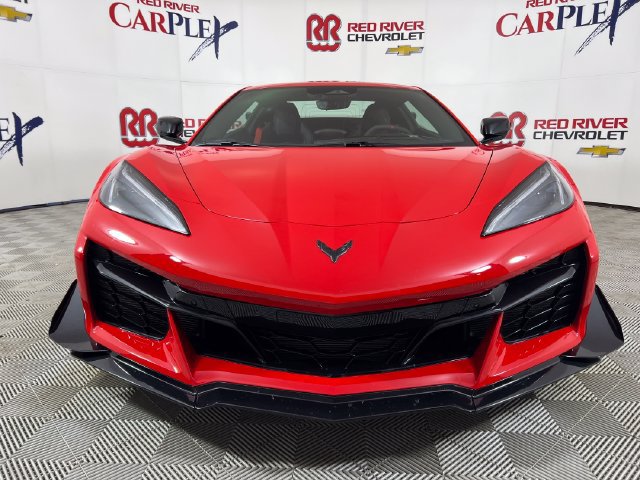 Used 2026 Chevrolet Corvette Z06 RWD image 2