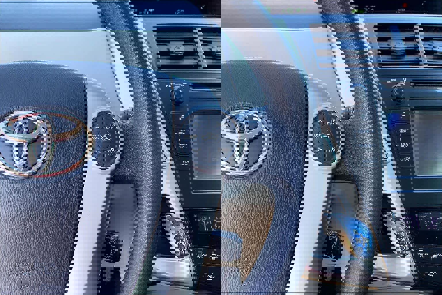 Used 2012 Toyota Prius V Three FWD image 24