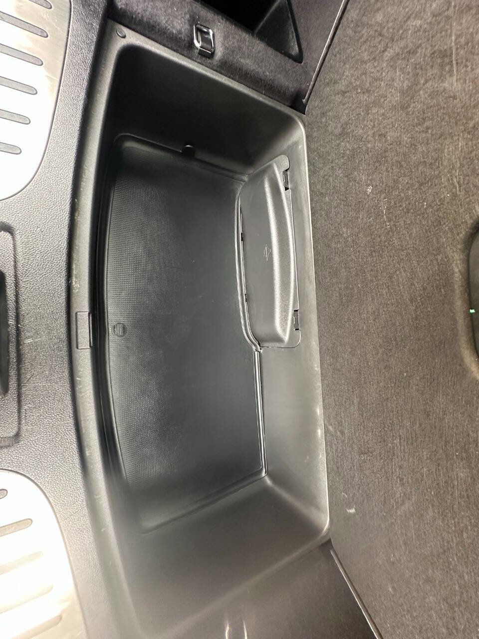 Used 2016 Dodge Durango Limited w/ Nav & Power Liftgate Group image 9