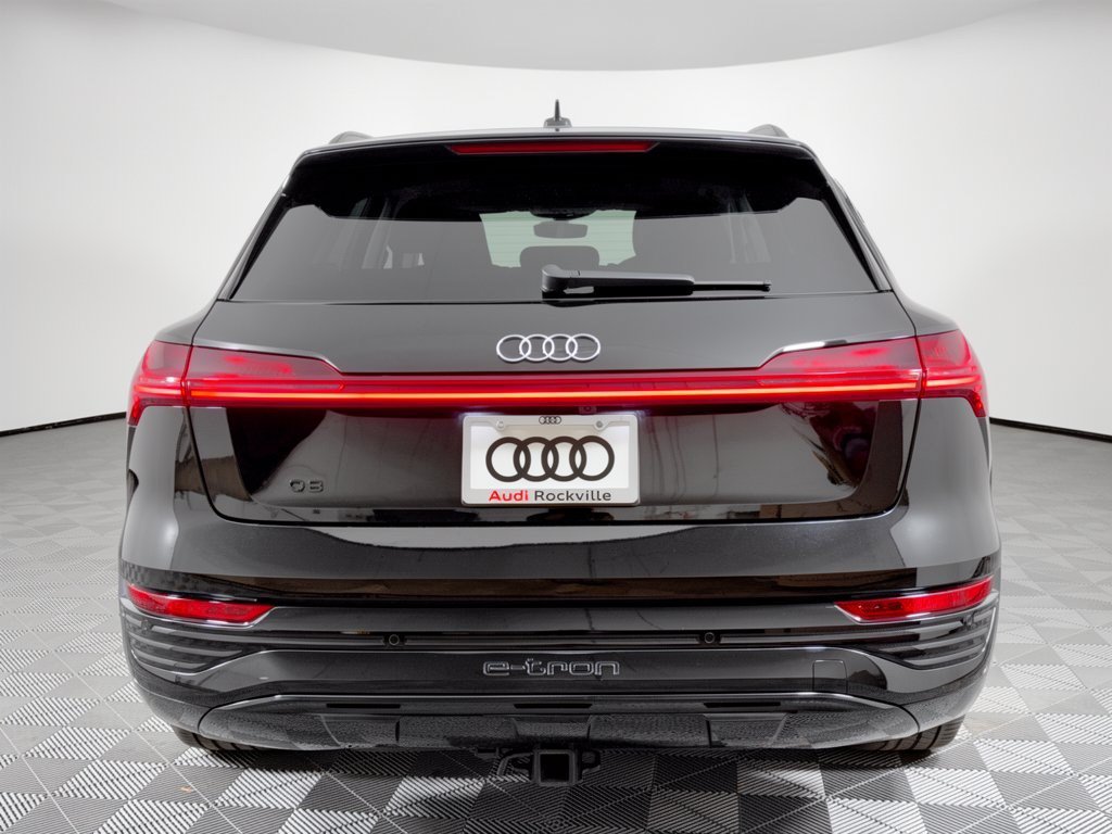Used 2024 Audi Q8 e-tron Premium Plus AWD/4WD image 11