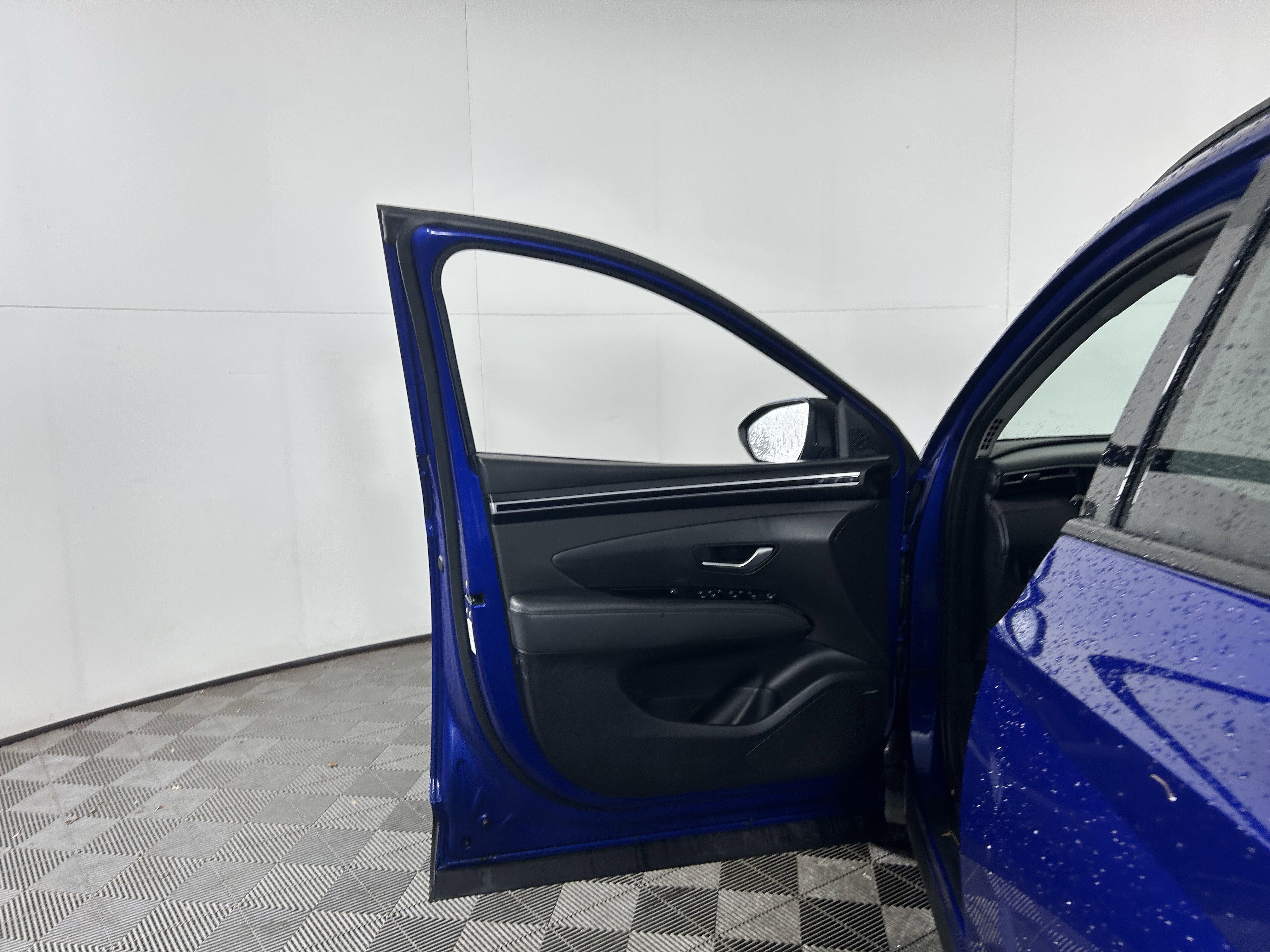 Used 2024 Hyundai Tucson Limited image 27