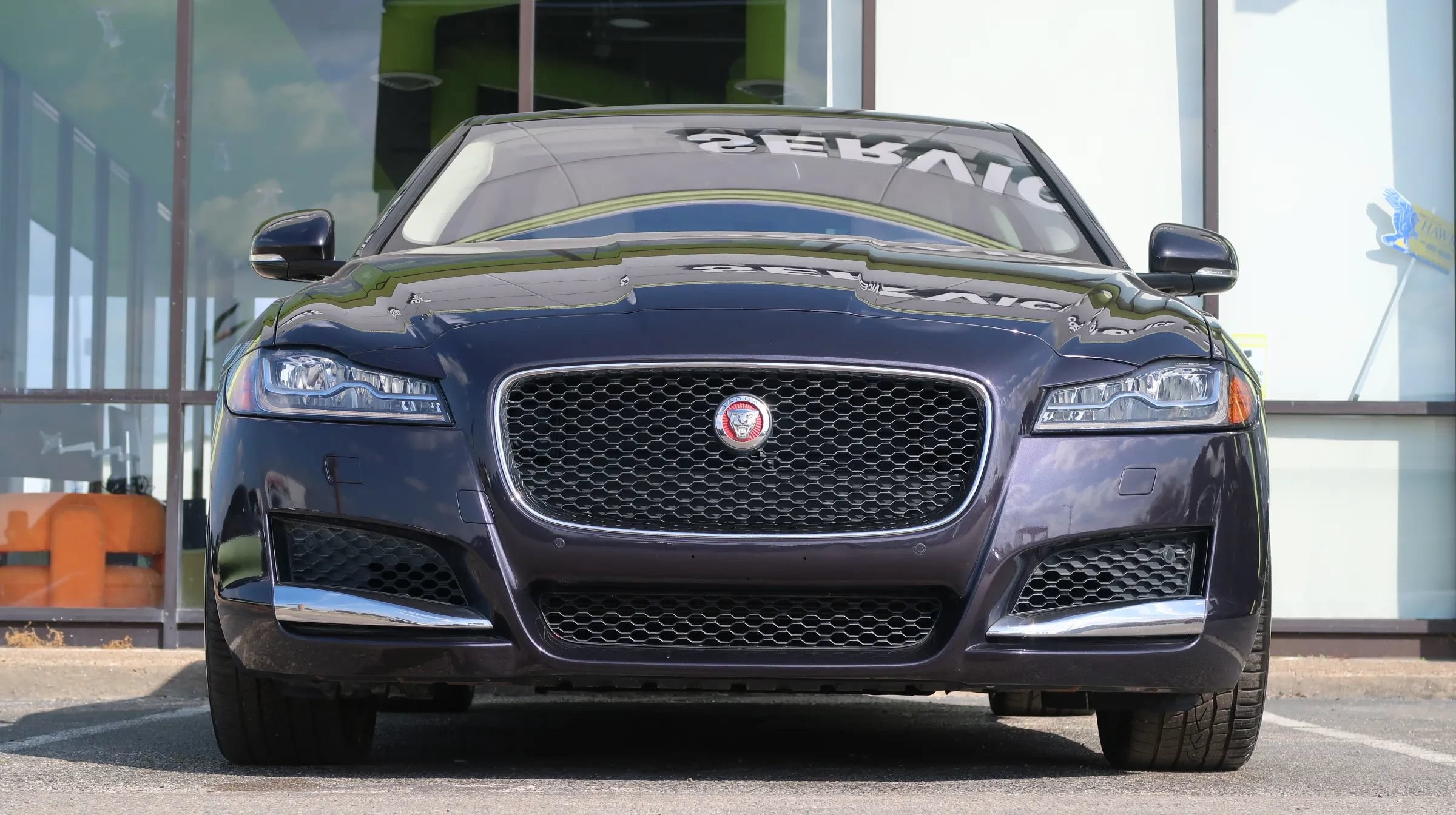Used 2017 Jaguar XF Prestige RWD image 3