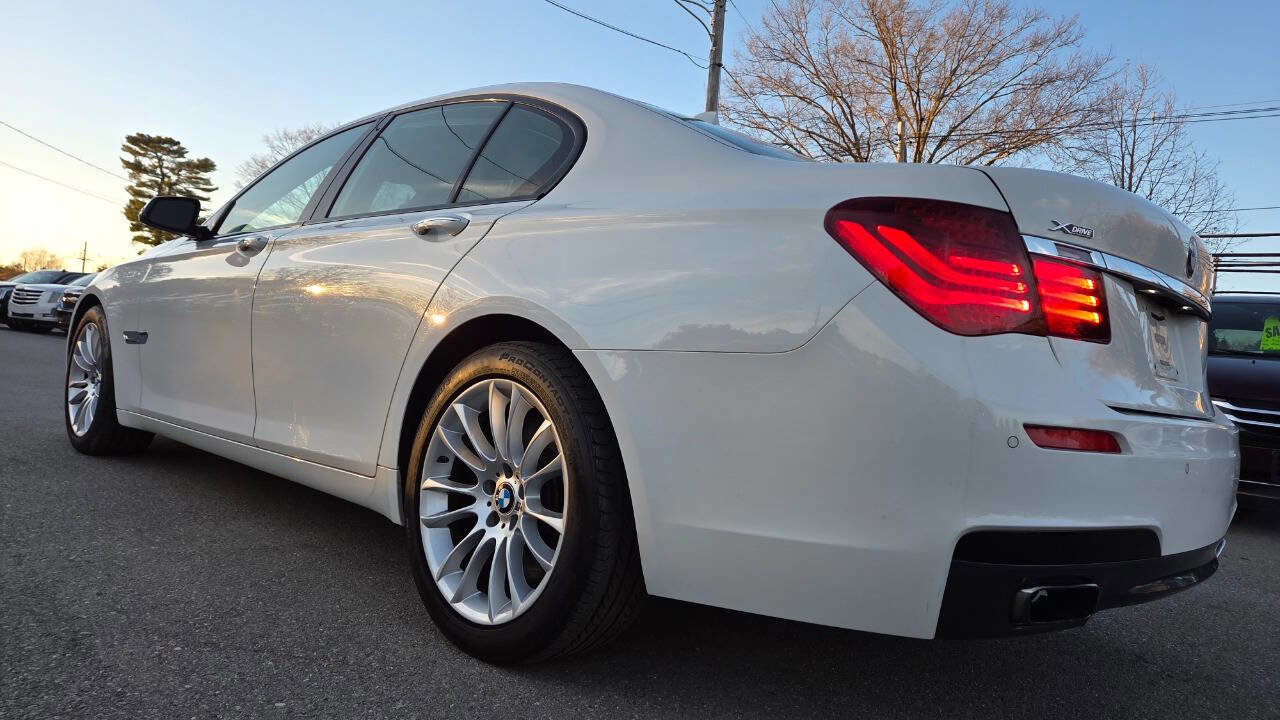 Used 2015 BMW 750i xDrive AWD/4WD image 10