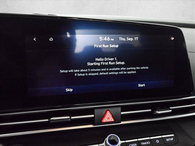 Used 2023 Hyundai Elantra SEL w/ Convenience Package FWD image 15