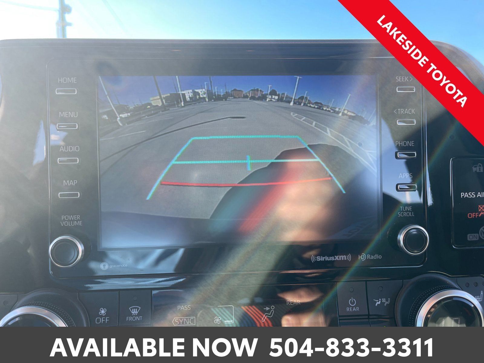 Used 2021 Toyota Highlander XLE image 34