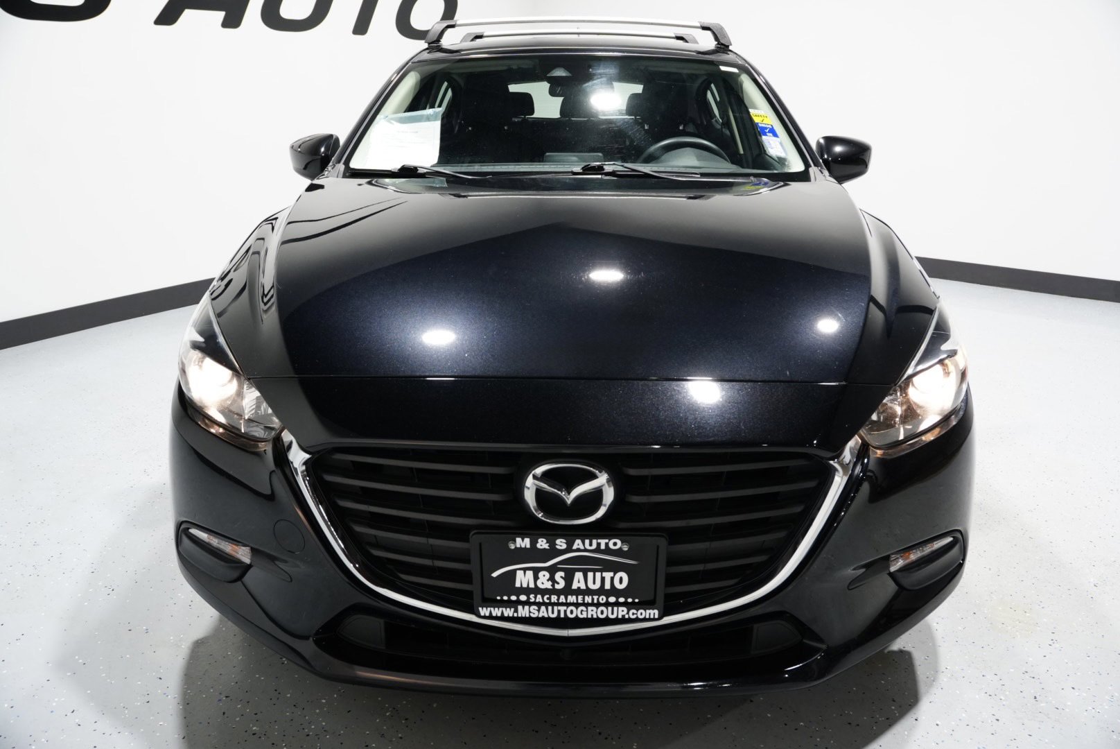 Used 2018 MAZDA MAZDA3 Sport image 2