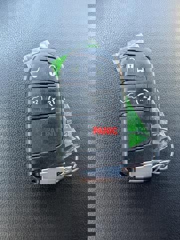 Used 2021 Jeep Grand Cherokee Laredo X image 18