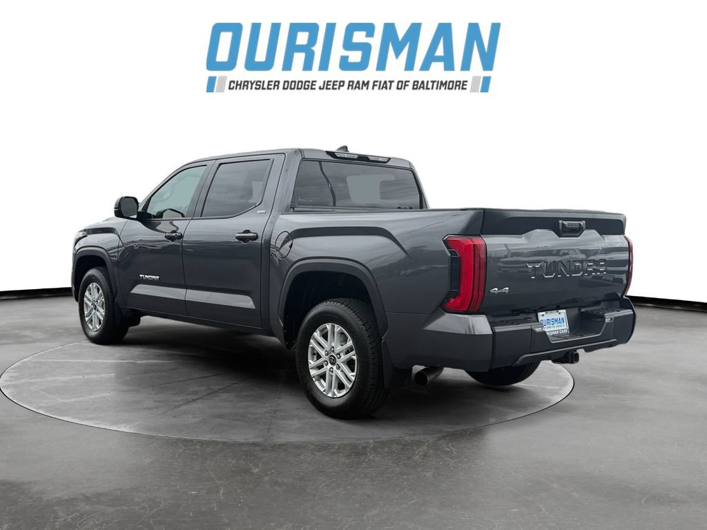 Used 2022 Toyota Tundra SR5 AWD/4WD image 4