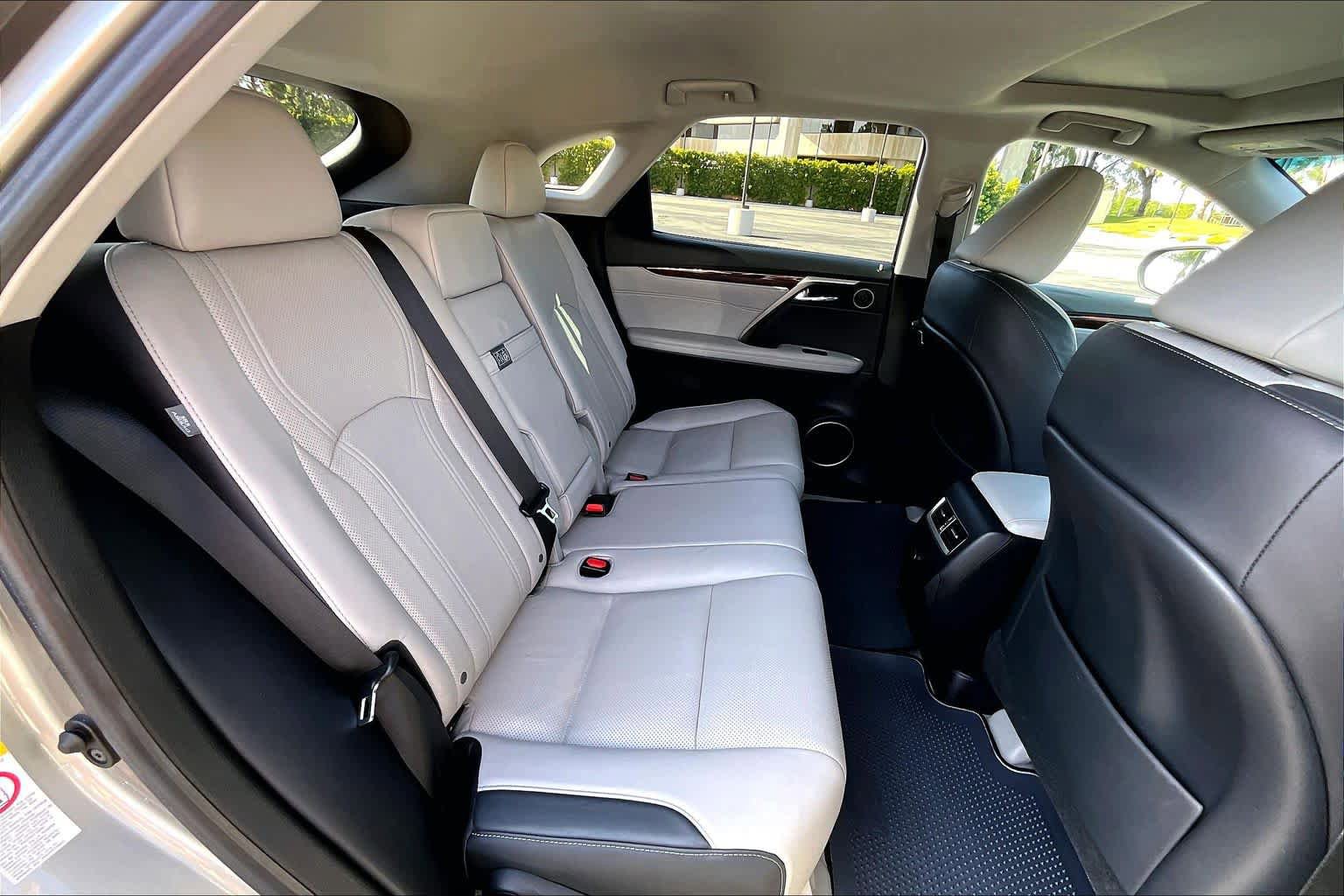 Used 2019 Lexus RX 450h AWD w/ Navigation Package image 19