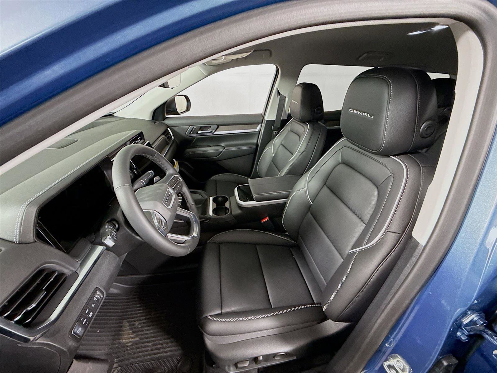 New 2026 GMC Terrain Denali w/ LPO, Floor Liner Package AWD/4WD image 16