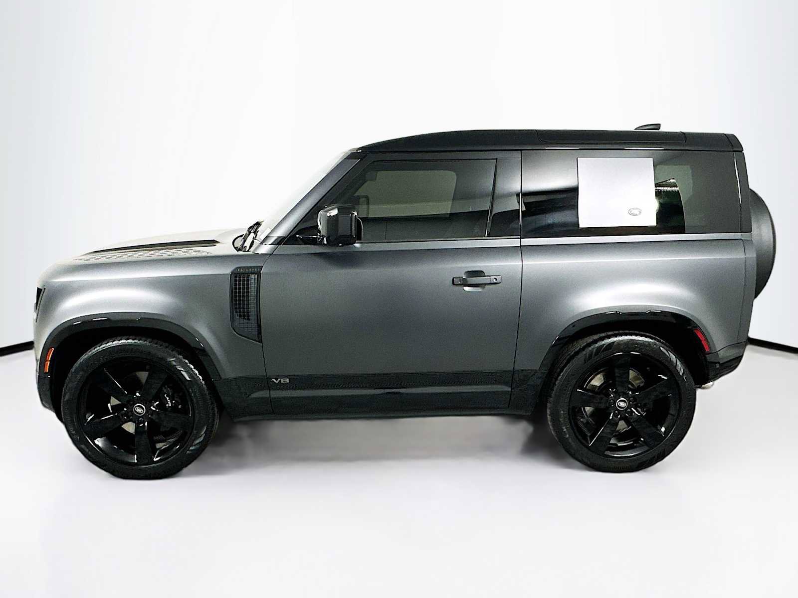 Used 2024 Land Rover Defender 90 Carpathian Edition image 2