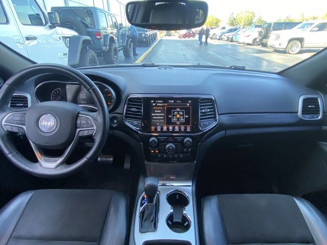 Used 2019 Jeep Grand Cherokee Altitude image 15