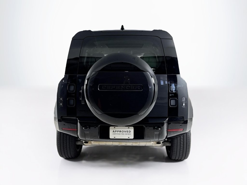 Used 2026 Land Rover Defender 110 X-Dynamic SE AWD/4WD image 4