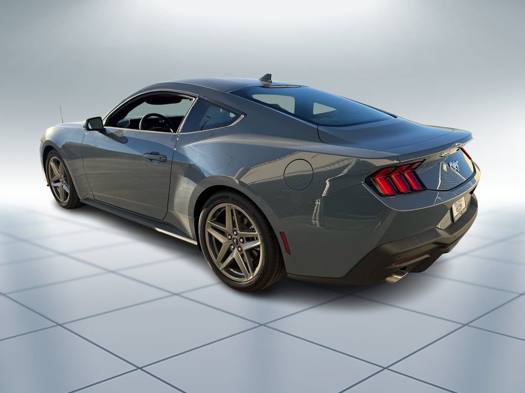 New 2025 Ford Mustang EcoBoost image 5