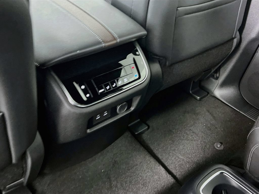 New 2026 Nissan Armada SL w/ Captain's Chari Seat Package AWD/4WD image 24