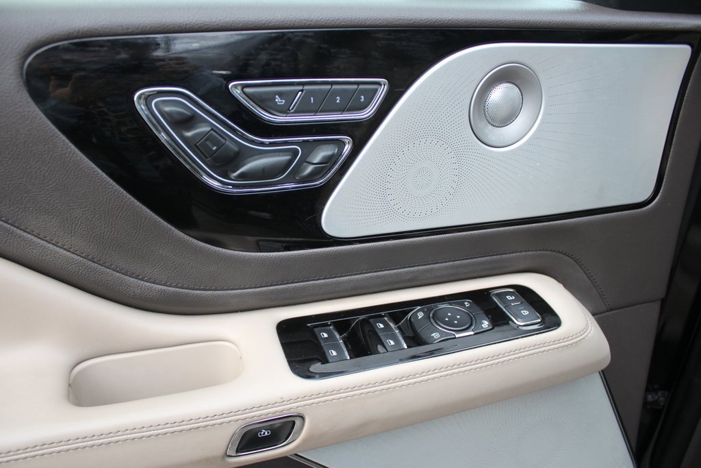 Used 2021 Lincoln Aviator Grand Touring w/ Equipment Group 302A image 15