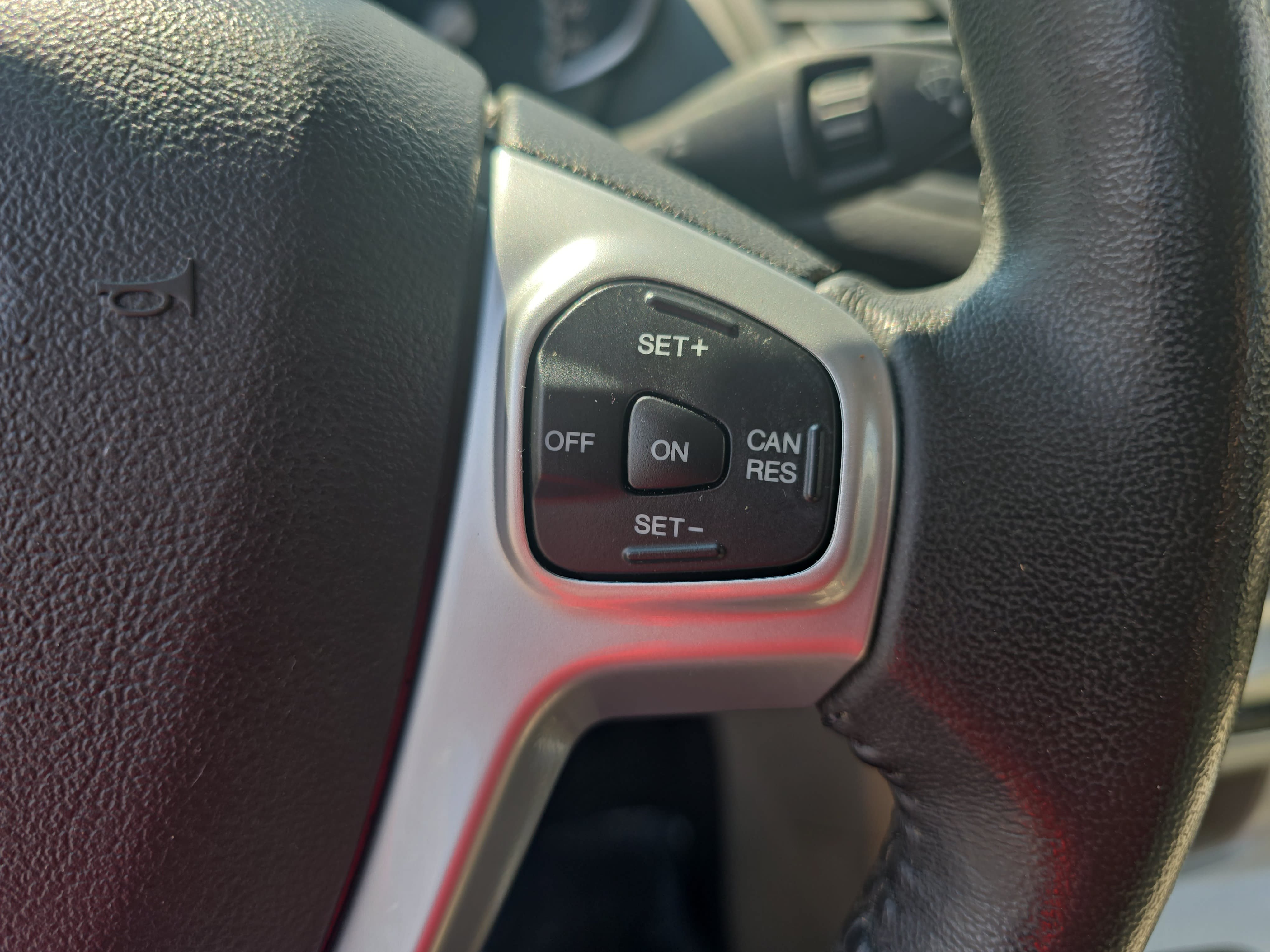 Used 2014 Ford Fiesta SE FWD image 17