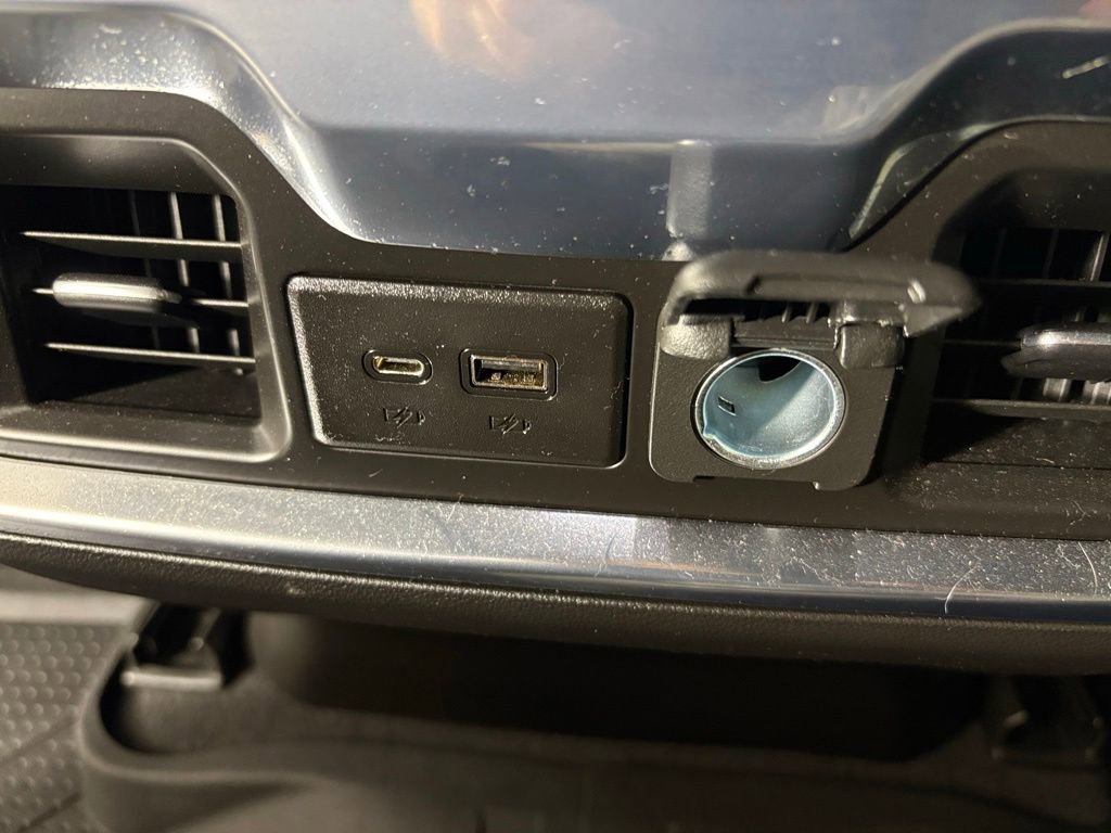 Used 2022 Chevrolet Silverado 1500 High Country AWD/4WD image 44