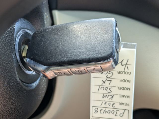 Used 2021 Kia Soul LX FWD image 32