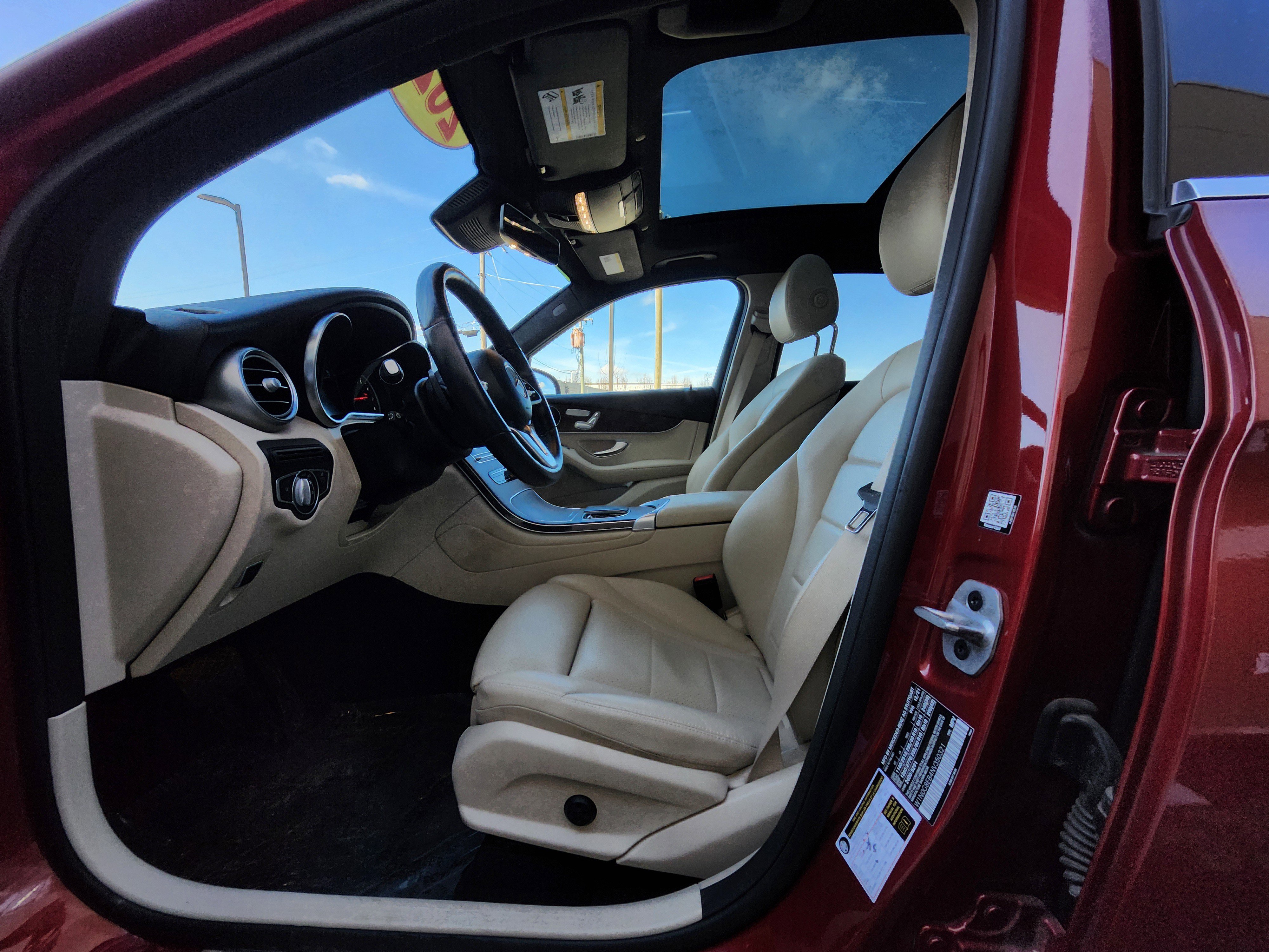 Used 2022 Mercedes-Benz GLC 300 4MATIC image 19