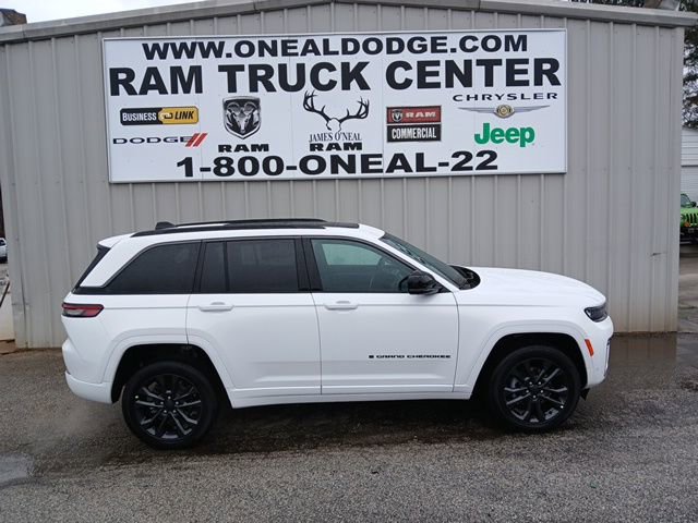 New 2026 Jeep Grand Cherokee Limited AWD/4WD image 2