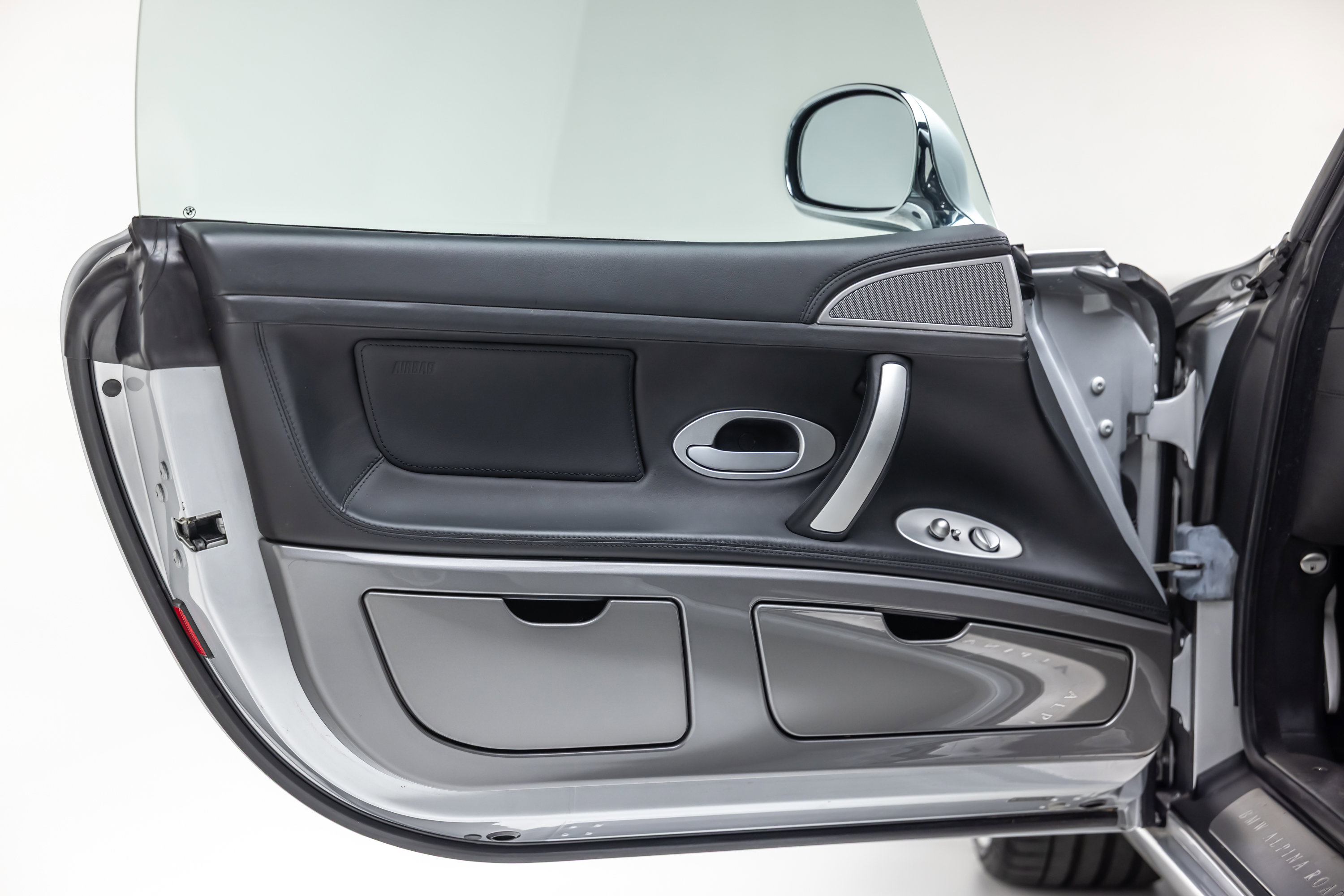 Used 2003 BMW Z8 image 53