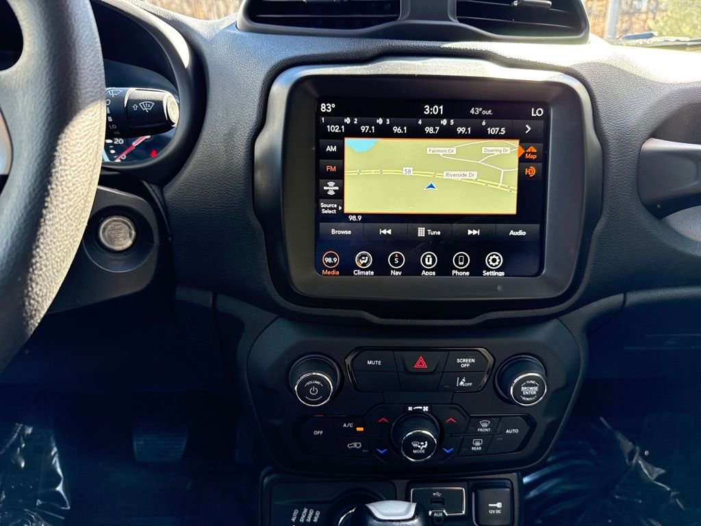 Used 2023 Jeep Renegade Latitude image 23