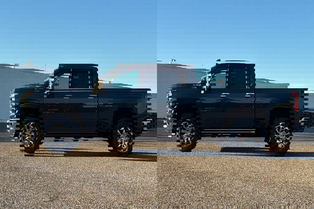 New 2026 Chevrolet Silverado 2500 LTZ w/ LTZ Premium Package image 7