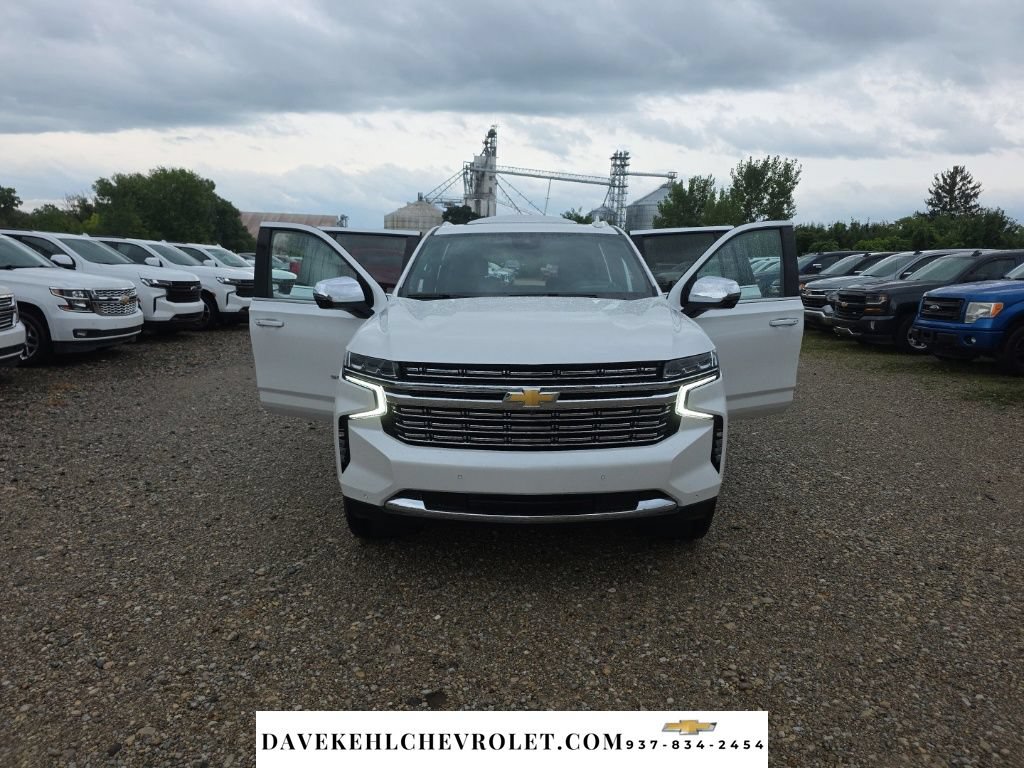 Used 2024 Chevrolet Suburban Premier AWD/4WD image 40