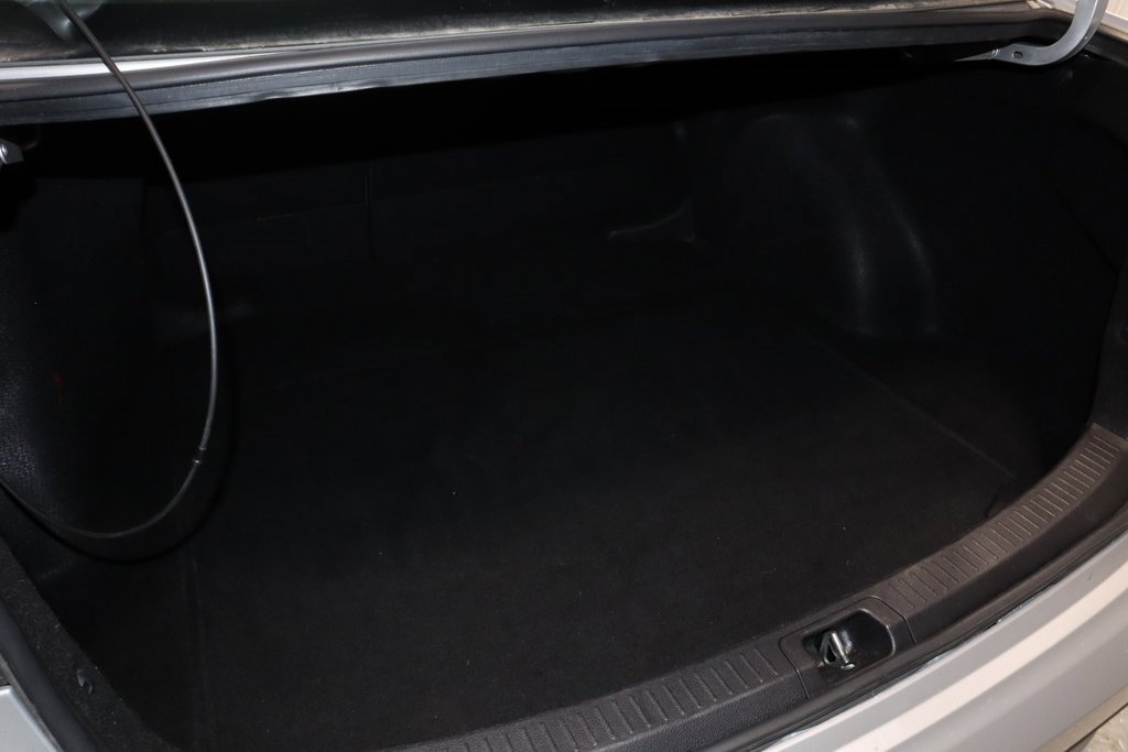 Used 2022 Toyota Corolla LE image 18