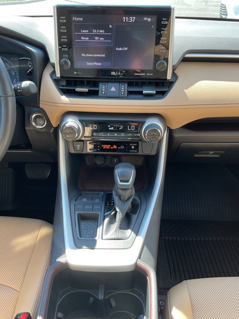 Used 2022 Toyota RAV4 Limited FWD image 27