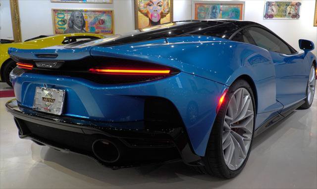 Used 2022 McLaren GT RWD image 8