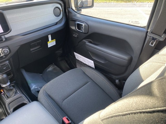 New 2026 Jeep Gladiator Sport image 34