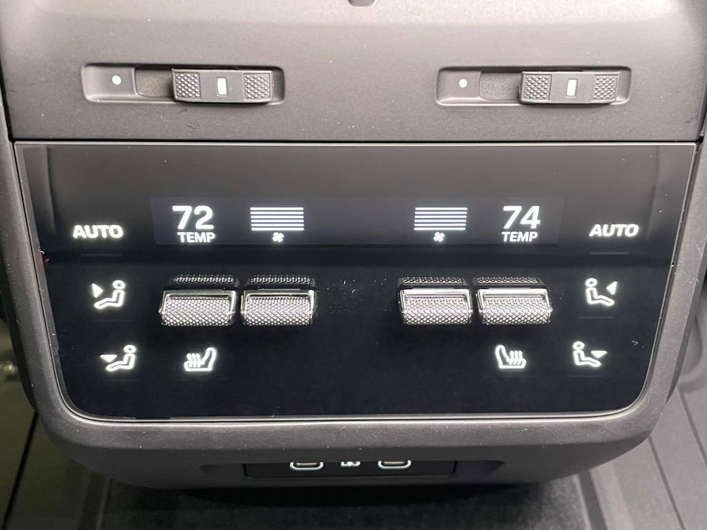 New 2025 Porsche Macan 4S Electric image 25