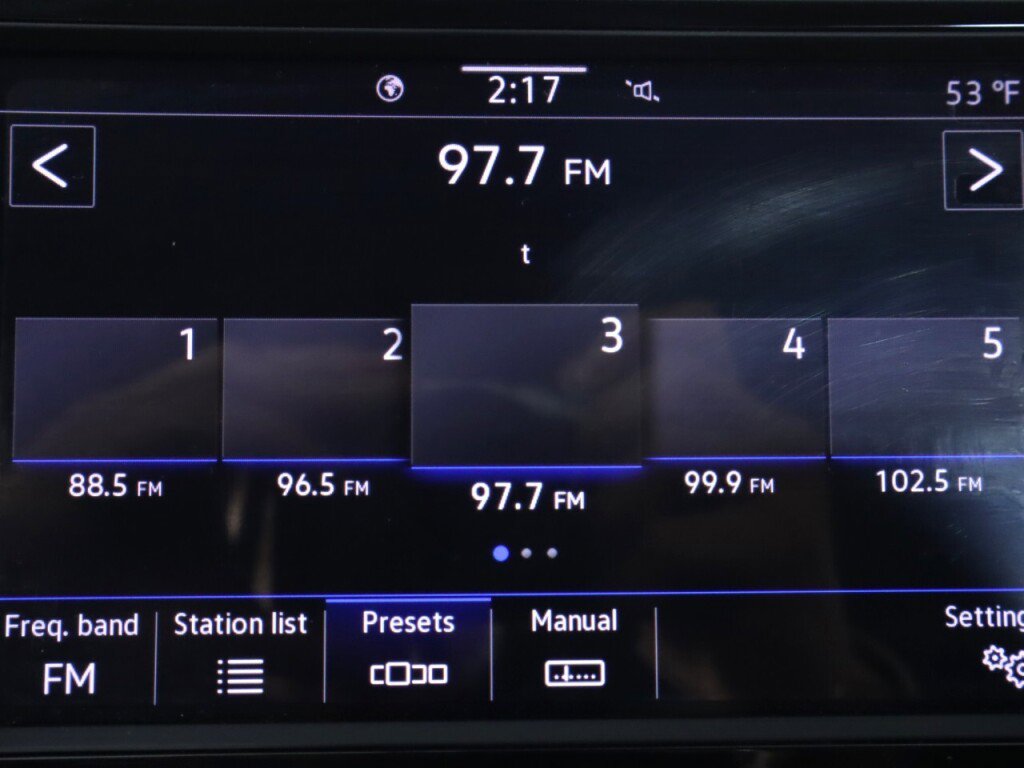 Used 2023 Volkswagen Jetta Sport image 16