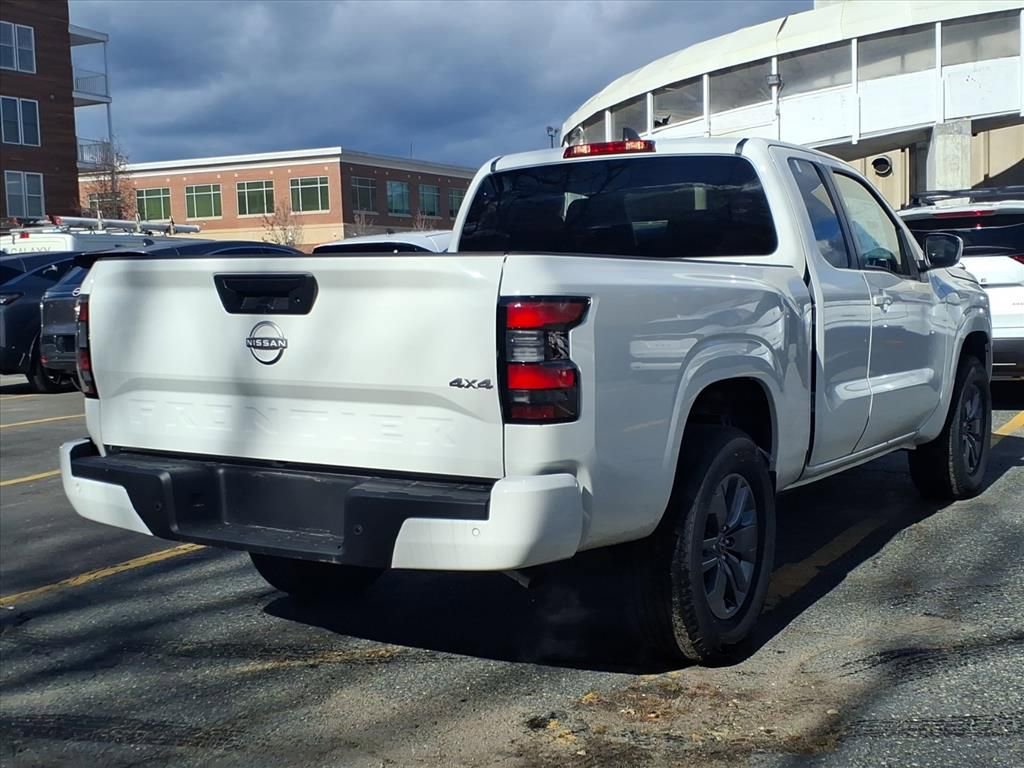 New 2025 Nissan Frontier SV image 3