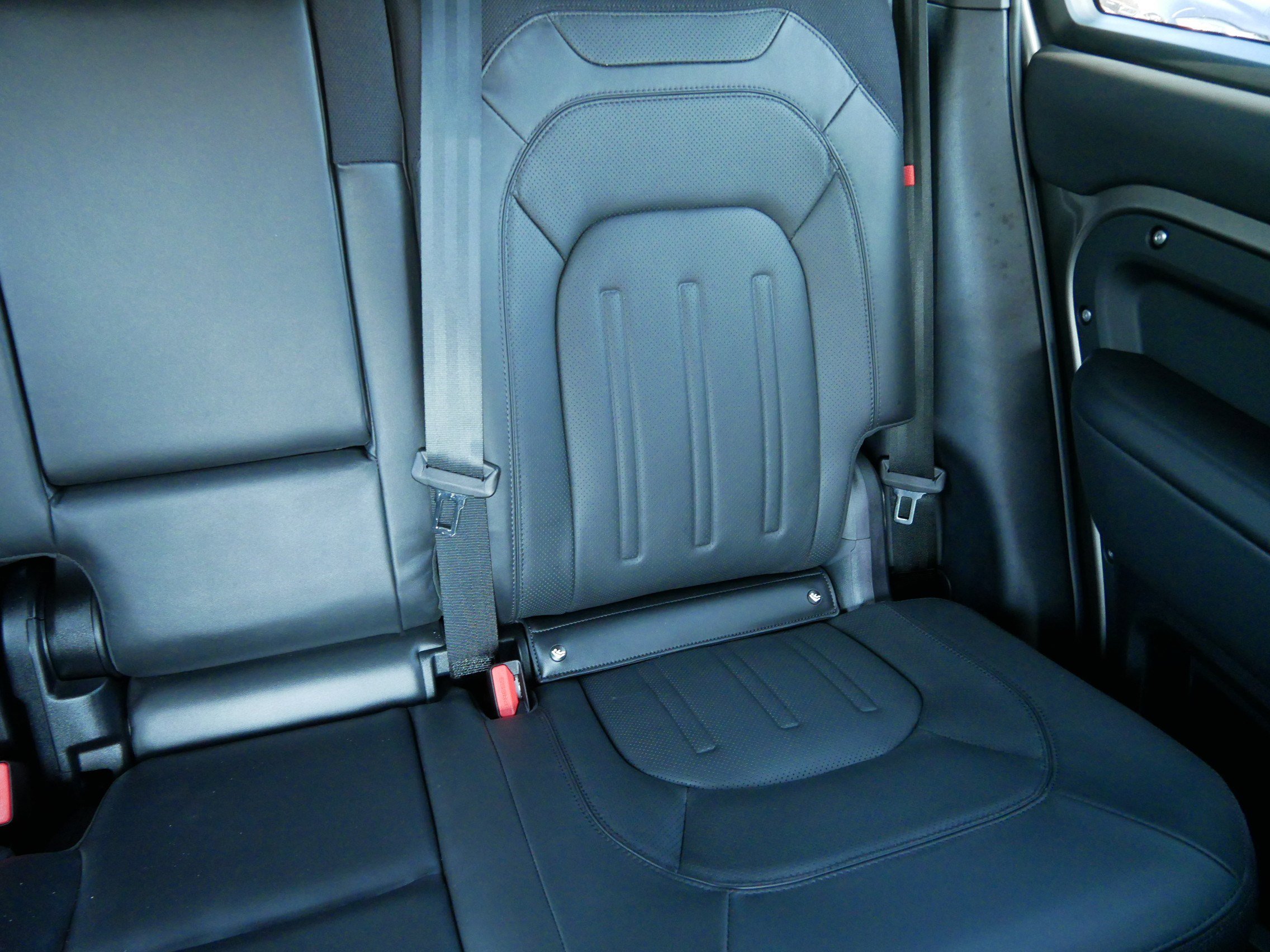 Used 2024 Land Rover Defender 130 X AWD/4WD image 14
