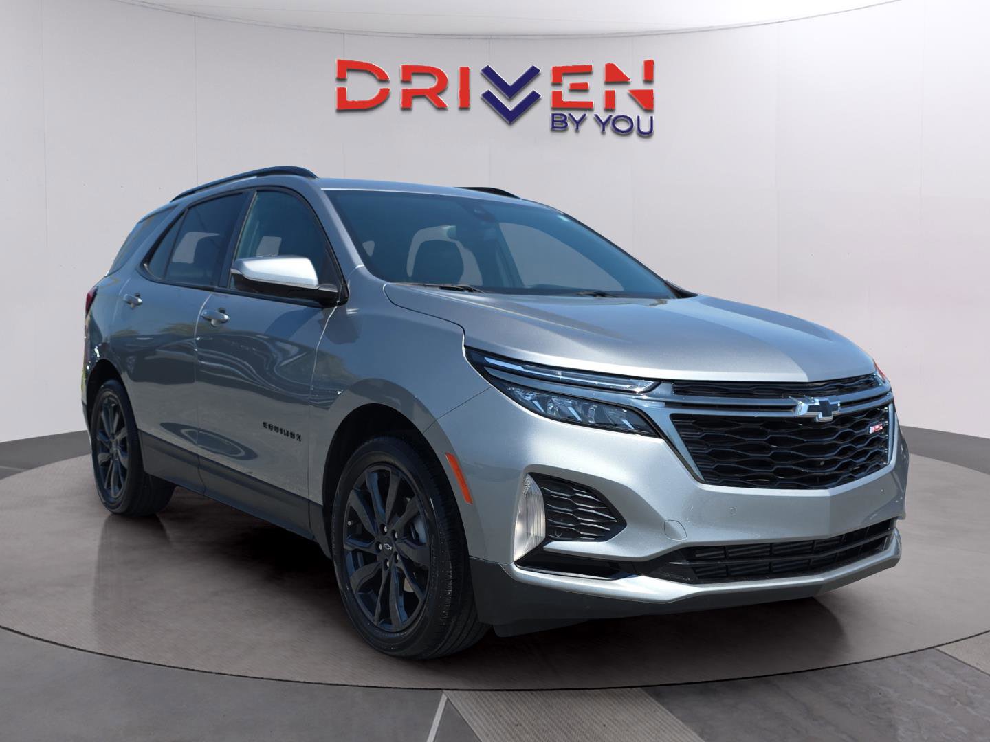 Used 2023 Chevrolet Equinox RS w/ RS Leather Package image 7