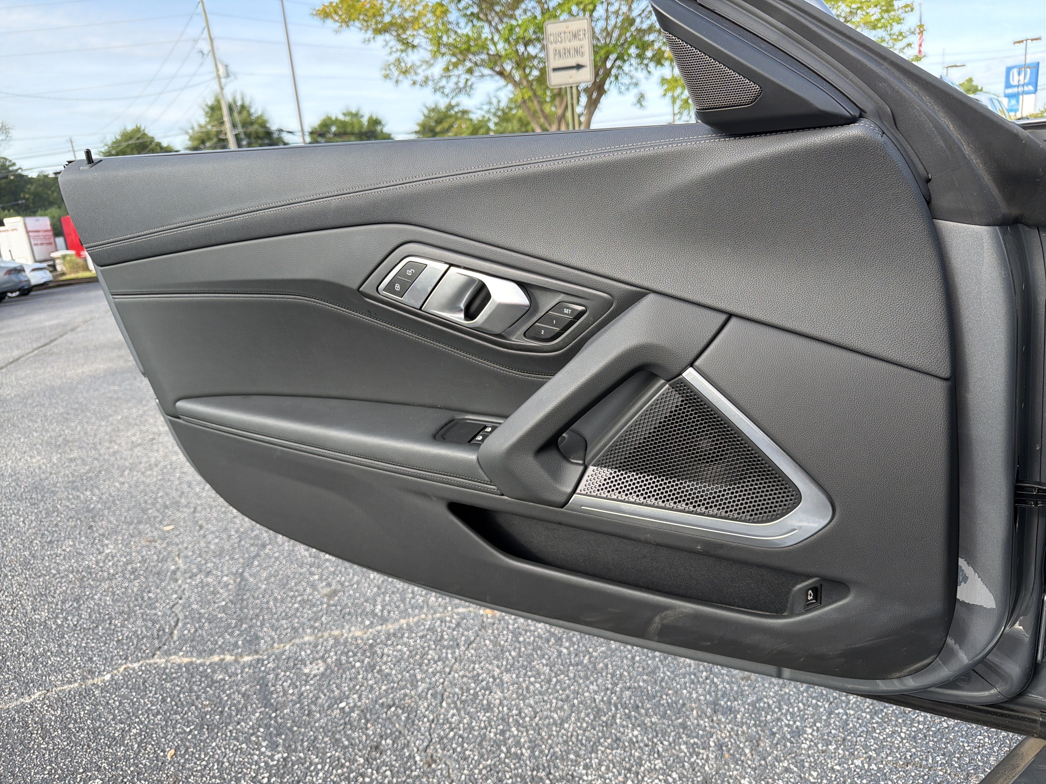 Certified 2026 BMW Z4 sDrive30i w/ Premium Package RWD image 15