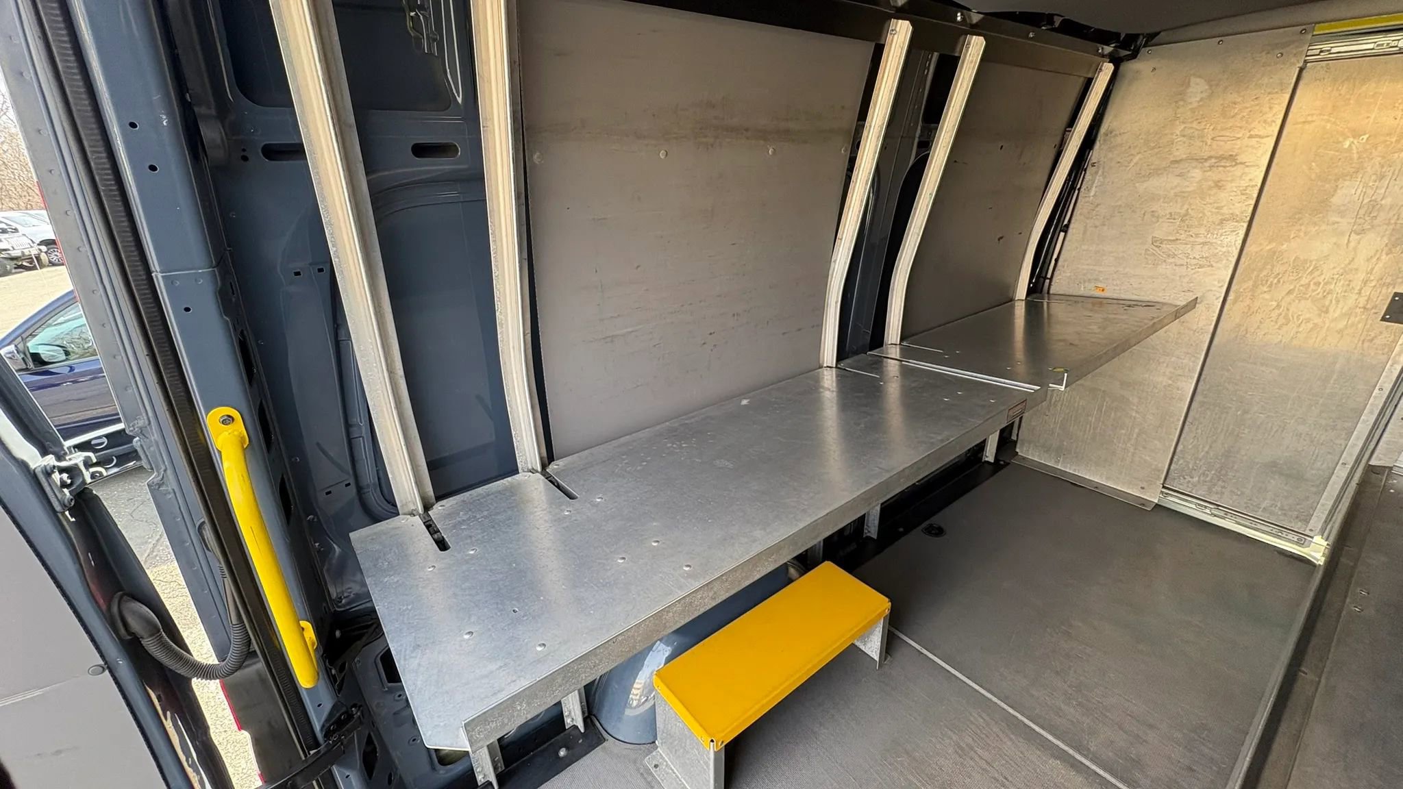 Used 2018 Mercedes-Benz Sprinter 2500 image 25
