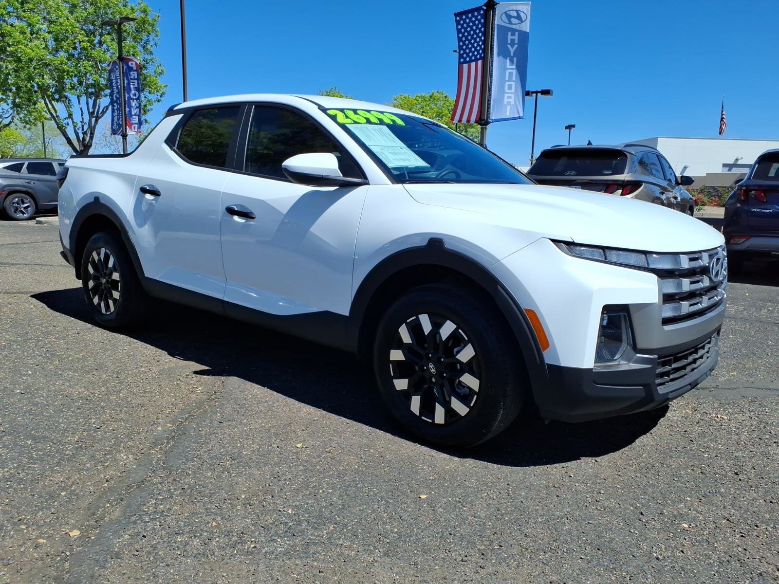 Certified 2025 Hyundai Santa Cruz SE image 3